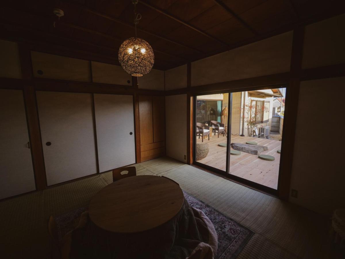 古民家ゲストハウス Chachacha Awaji Exteriör bild