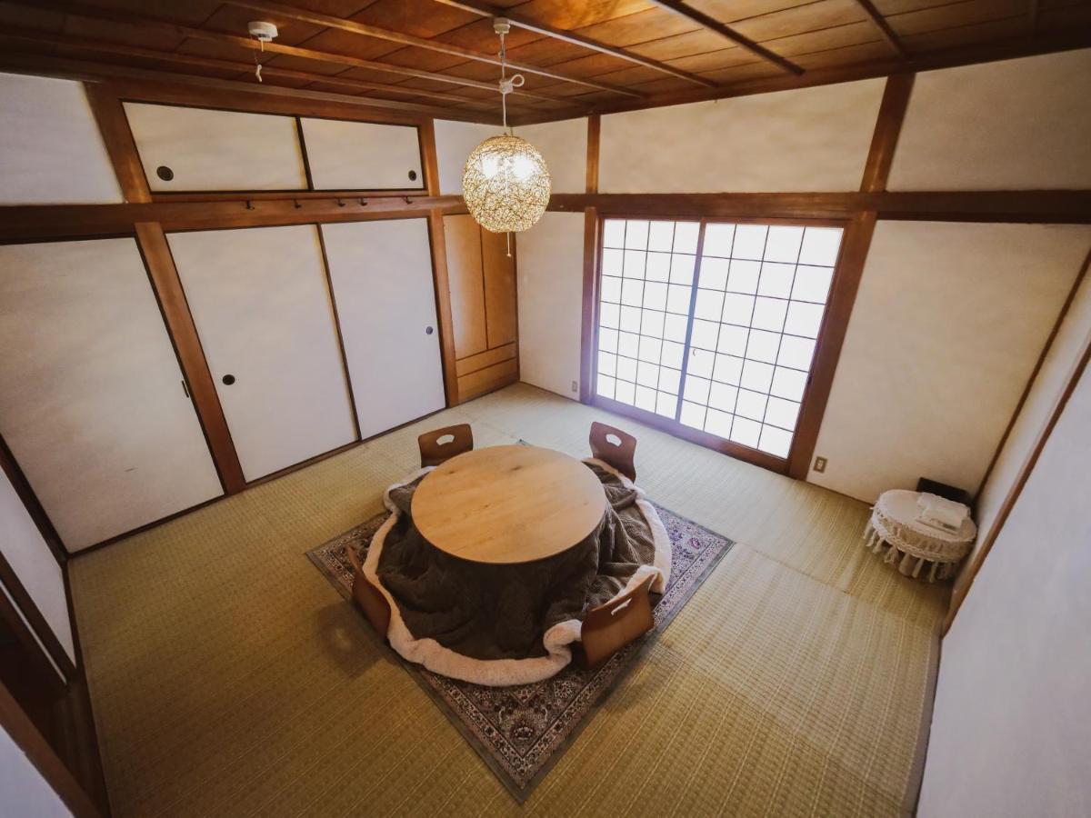 古民家ゲストハウス Chachacha Awaji Exteriör bild